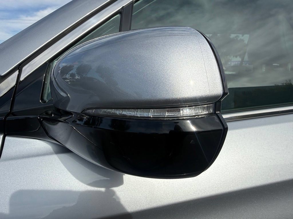 Used 2021 Honda Pilot Elite image 36