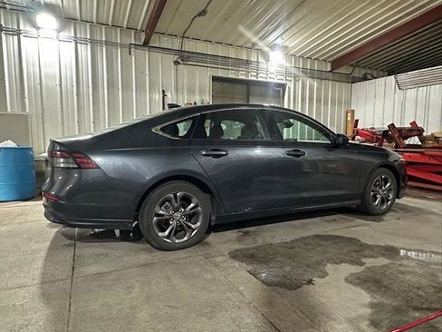 Used 2023 Honda Accord EX image 7