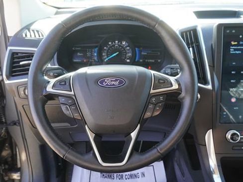 Used 2024 Ford Edge Titanium image 25
