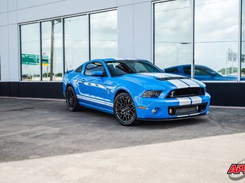 Used 2013 Ford Mustang Shelby GT500 RWD image 36