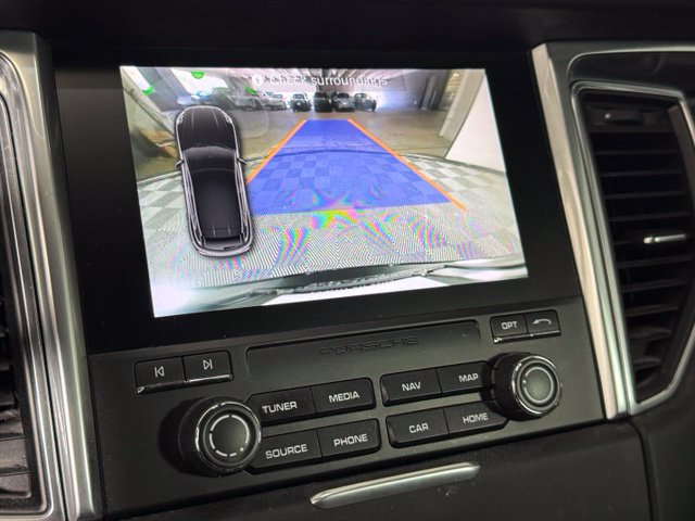 Used 2017 Porsche Macan Turbo AWD/4WD image 27