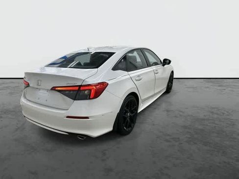 Used 2024 Honda Civic Sport image 3