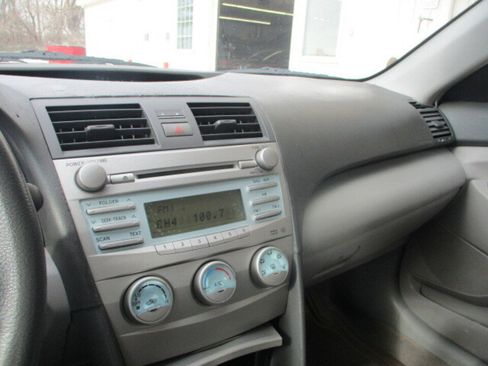 Used 2008 Toyota Camry LE image 37