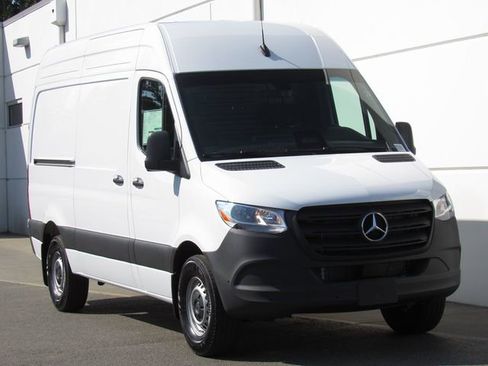 New 2025 Mercedes-Benz Sprinter 2500 image 2