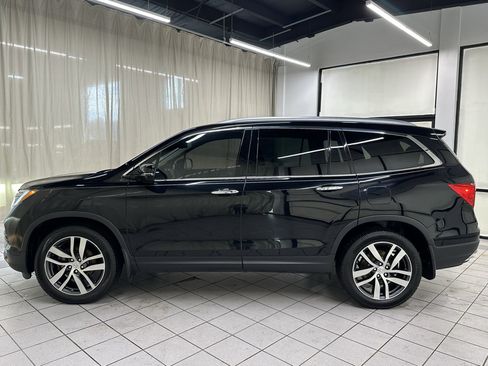Used 2017 Honda Pilot Elite image 12