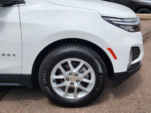 Used 2023 Chevrolet Equinox LT AWD/4WD image 29