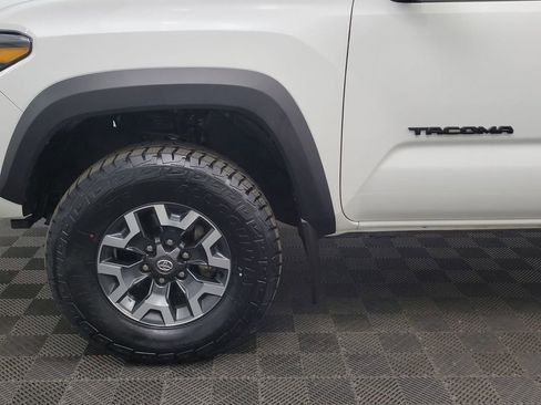 Used 2023 Toyota Tacoma TRD Off-Road image 10