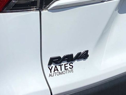 Used 2024 Toyota RAV4 XLE AWD/4WD image 27