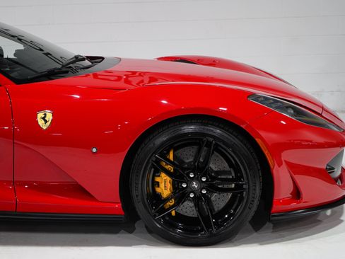 Used 2019 Ferrari 812 Superfast RWD image 25