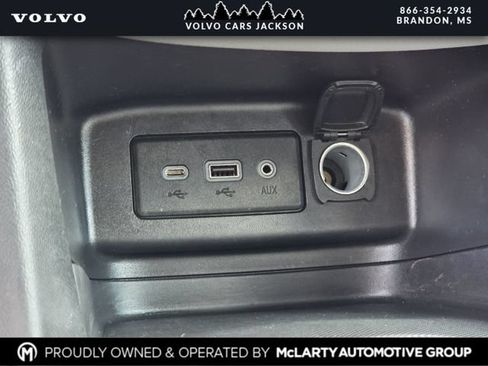 Used 2022 Chevrolet Equinox LS w/ LPO, Floor Liner Package FWD image 22