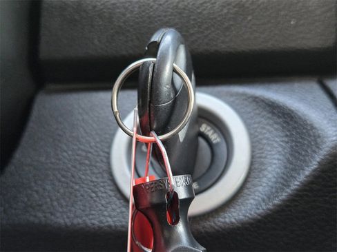 Used 2022 RAM 1500 Classic SLT image 43