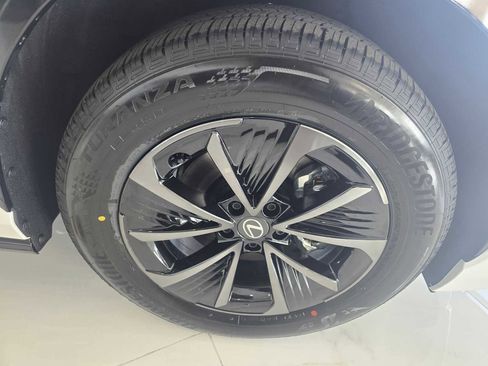 New 2026 Lexus RZ 350e image 9