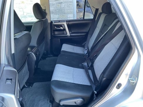 Used 2014 Toyota 4Runner SR5 image 27