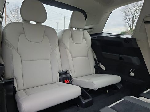 New 2026 Volvo XC90 B6 Ultra image 20