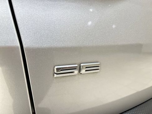 Used 2020 Ford Escape SE FWD image 25