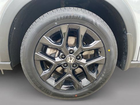 Used 2024 Honda HR-V Sport image 9