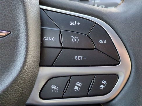 Used 2022 Chrysler Pacifica Pinnacle image 27