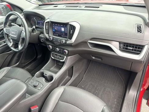 Used 2023 GMC Terrain SLT image 16