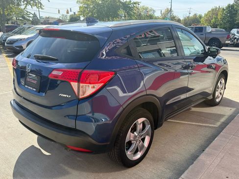 Used 2017 Honda HR-V EX-L image 3