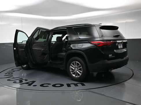 Used 2023 Chevrolet Traverse LT FWD image 26