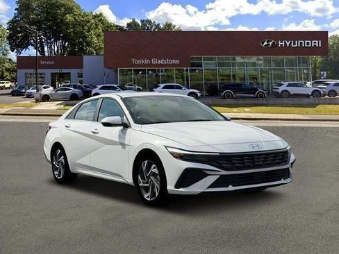 New 2026 Hyundai Elantra Limited w/ Cargo Package FWD image 11