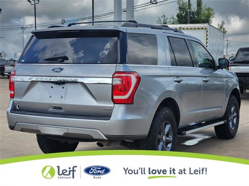 Used 2021 Ford Expedition XLT AWD/4WD image 3