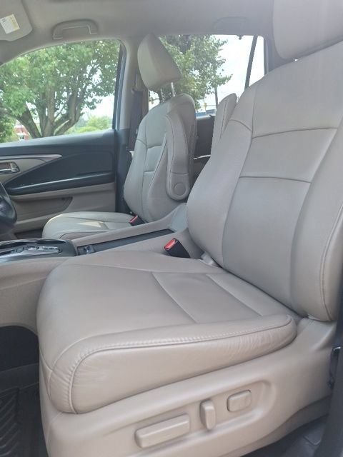 Used 2022 Honda Pilot EX-L image 11