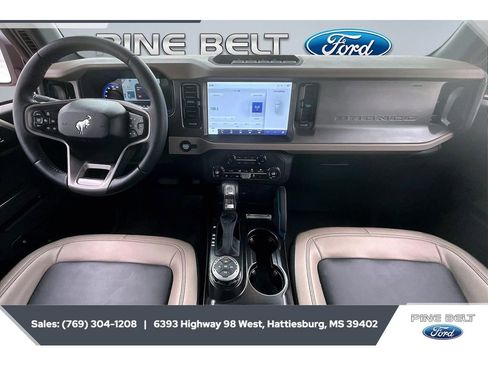 Used 2024 Ford Bronco Wildtrak AWD/4WD image 12