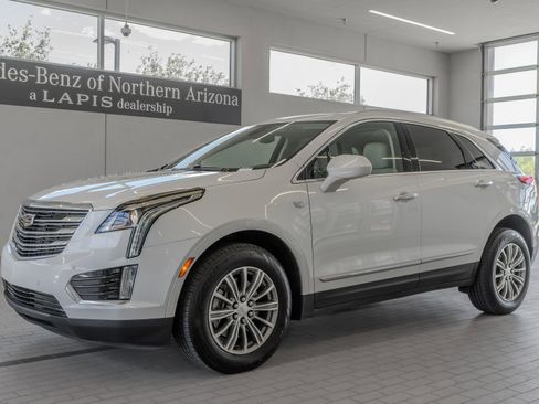 Used 2019 Cadillac XT5 Luxury AWD/4WD image 3