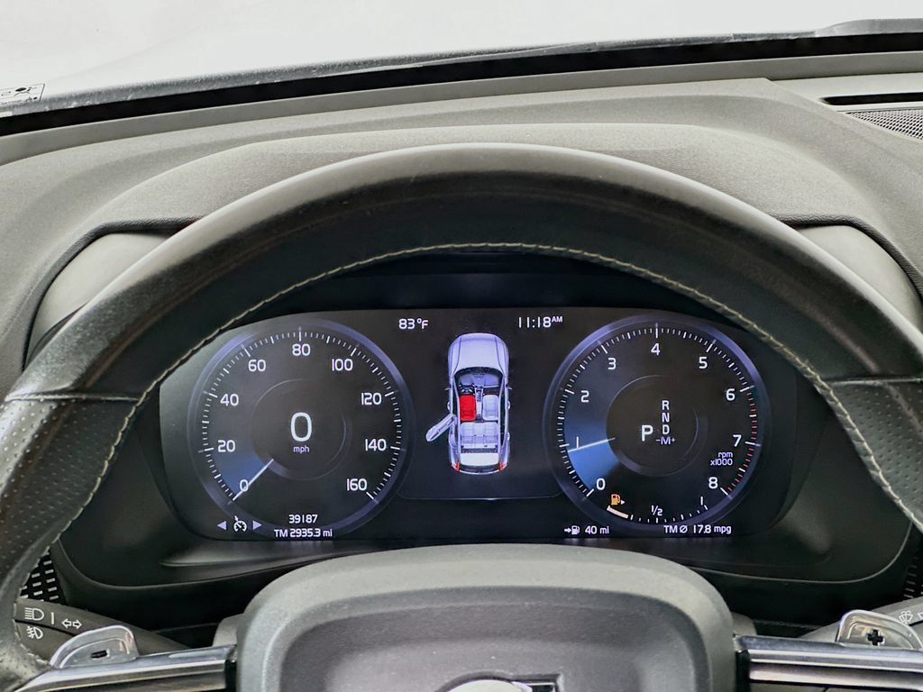 Used 2020 Volvo XC40 T4 R-Design w/ Protection Package Premier FWD image 12