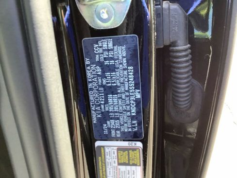 Used 2025 Kia Niro LX FWD image 20