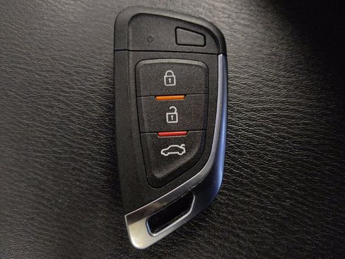 Used 2017 INFINITI QX50 AWD w/ Premium Plus Package image 32