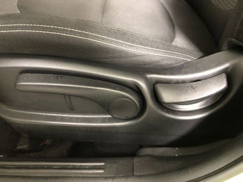 Used 2017 Kia Soul + image 34