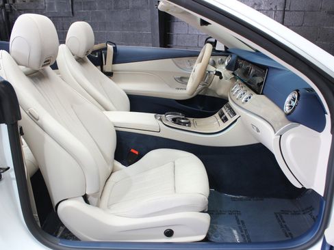 Used 2023 Mercedes-Benz E 450 Cabriolet image 44