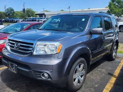 Used 2014 Honda Pilot Touring image 1