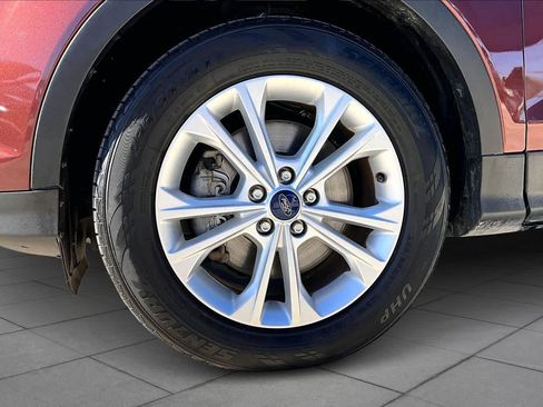 Used 2018 Ford Escape SEL image 10