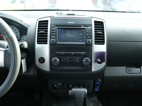 Used 2015 Nissan Xterra PRO-4X AWD/4WD image 22