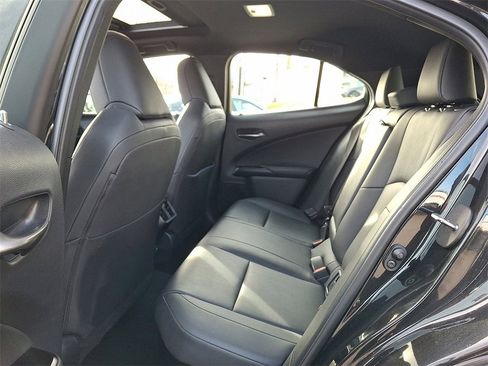 Used 2021 Lexus UX 250h w/ Premium Package image 11