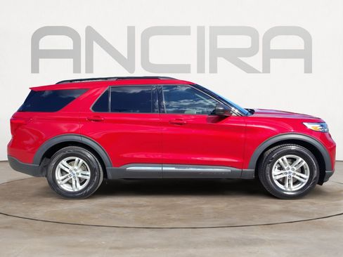 Used 2023 Ford Explorer XLT w/ Equipment Group 202A RWD image 12