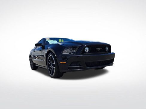 Used 2013 Ford Mustang GT Premium w/ Comfort Pkg RWD image 50