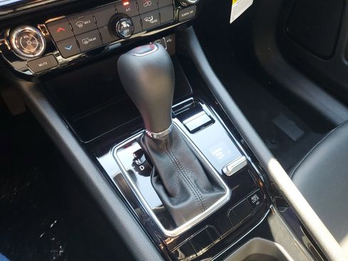 New 2026 Jeep Compass Latitude image 18