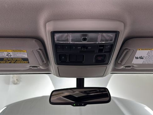 Used 2017 Toyota 4Runner Limited image 11