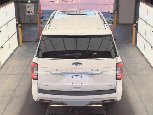 Used 2023 Ford Expedition Max Platinum AWD/4WD image 4