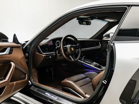 Used 2021 Porsche 911 Turbo S image 36