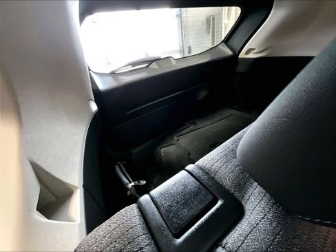 Certified 2023 Nissan Rogue SV image 17