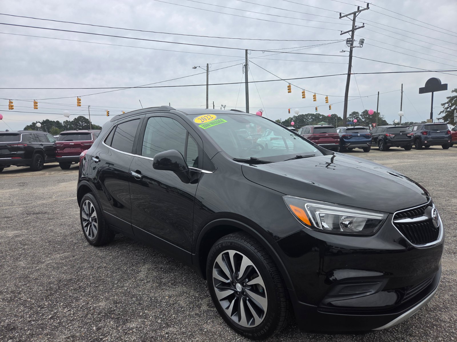 Used 2022 Buick Encore Preferred w/ Safety Package FWD image 3