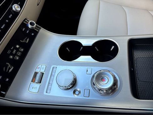 New 2026 Genesis GV70 2.5T Select AWD/4WD image 16