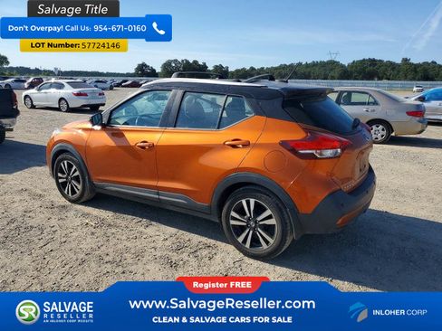 Used 2020 Nissan Kicks SR w/ SR Premium Package FWD image 3