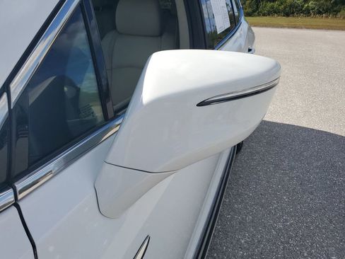 Used 2020 Buick Enclave Essence w/ Sound and Sites Package image 21