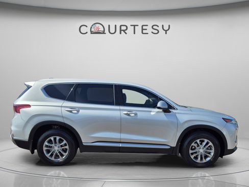 Used 2019 Hyundai Santa Fe SEL FWD image 6